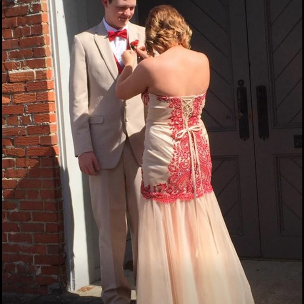 Prom dress - Picture 2 of 2